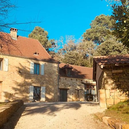 Villa L'écrin des symes Simeyrols Exterior foto